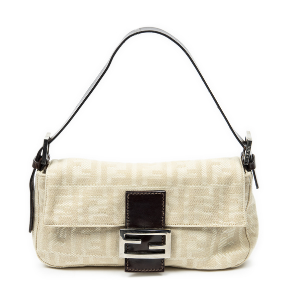 Fendi Handbags - Fendi Baguette